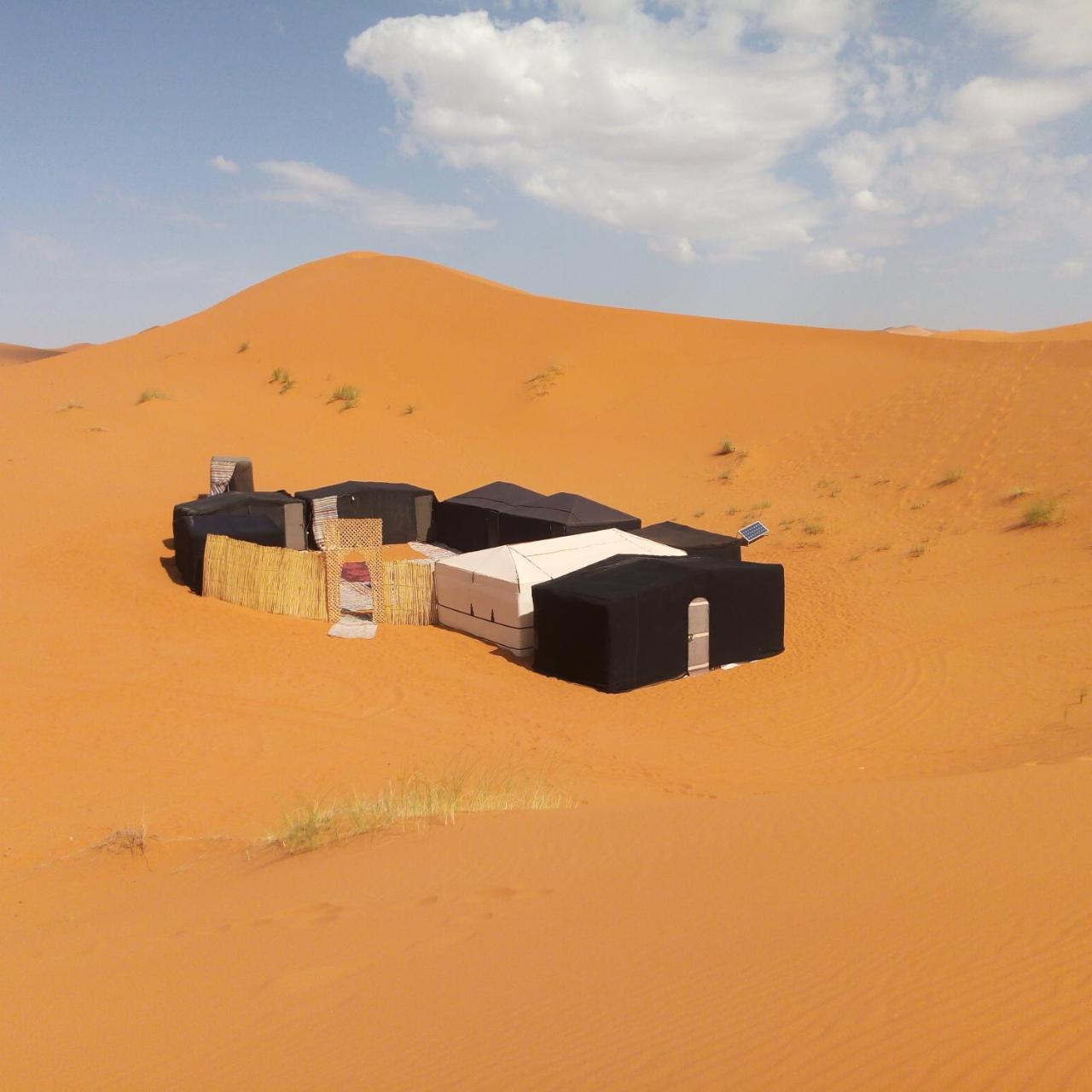 Sahara Camel Tours Camp Hotell Merzouga Eksteriør bilde